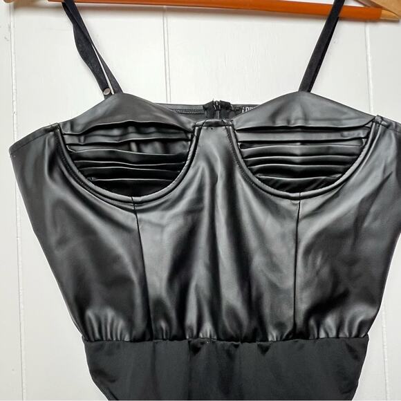 Love X Design Black Faux Leather Pleated Cups  Cami Bodysuit Women’s Size Large - Picture 8 of 10